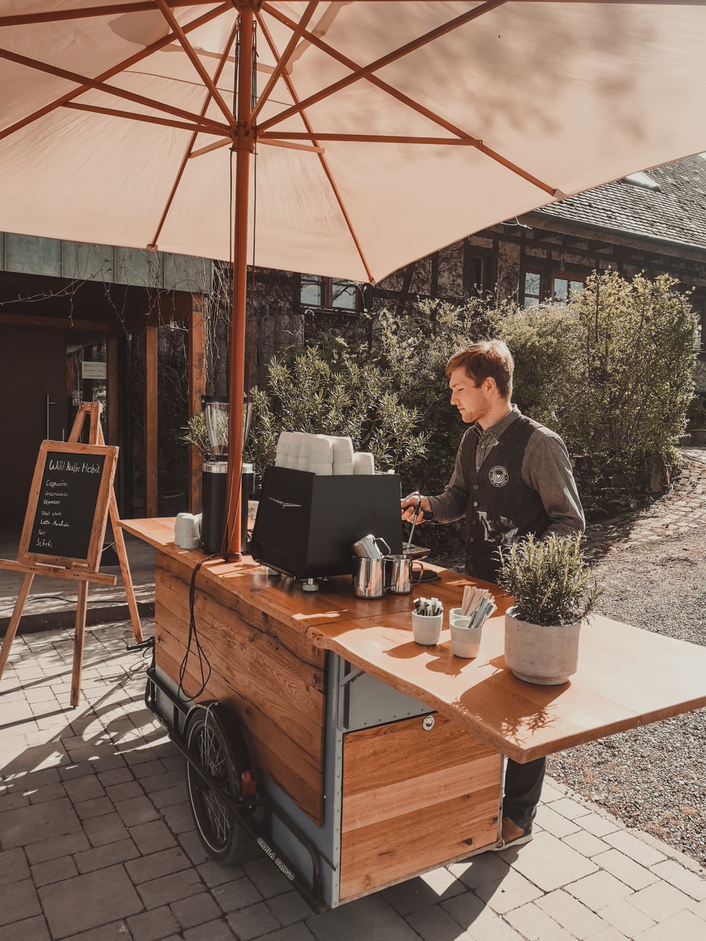 Coffee Bike als mobiles Gastronomiekonzept auf Basis der CARLA